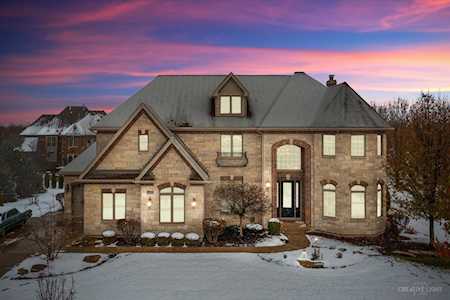 4432 Chinaberry Ln Naperville, IL 60564