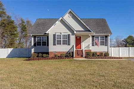 5818 Huffine Ridge Drive Gibsonville, NC 27249