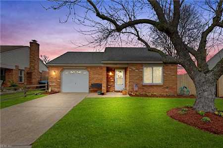 1516 Millington Dr Virginia Beach, VA 23464