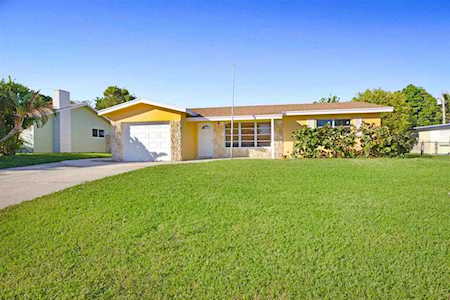 223 SW 11th Avenue Boynton Beach, FL 33435