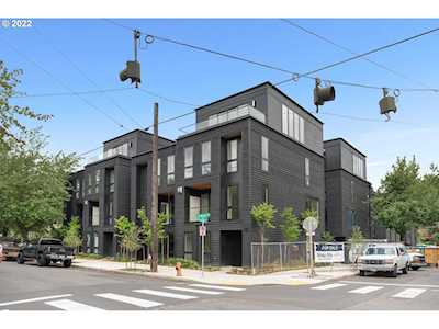 2805 NW Thurman ST #8B Portland, OR 97210