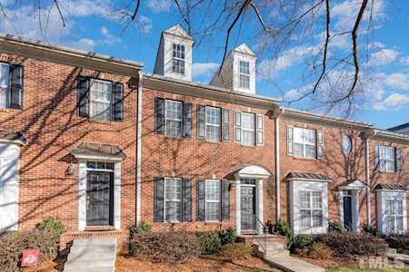 134 W Savannah Ridge Road Holly Springs, NC 27540
