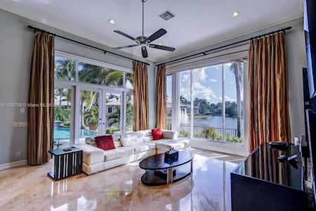 770 Leigh Palm Ave Plantation, FL 33324