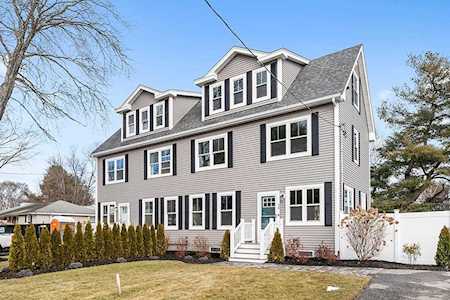 38 Neillian Street #38 Bedford, MA 01730