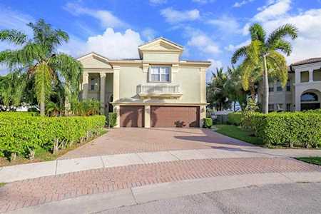 2732 Eleanor Way Wellington, FL 33414