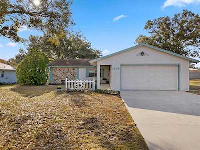 7103 Lexington CIRCLE Brooksville, FL 34602