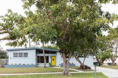 317 Cavalier Road Palm Springs, FL 33461