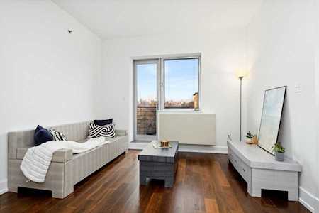 100 Maspeth Ave #6D Brooklyn, NY 11211