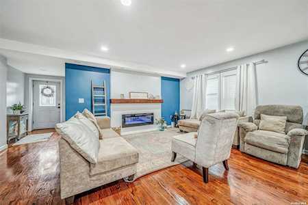 215-16 111th Road Queens Village, NY 11429