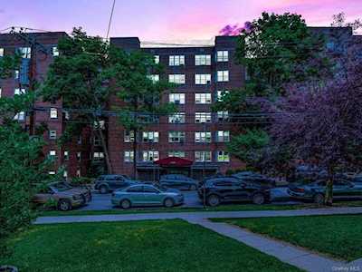4380 Vireo Avenue #5M Bronx, NY 10470