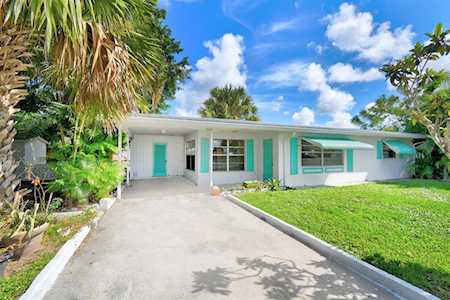 4651 SE Chatham Avenue Stuart, FL 34997