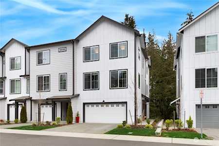 2005 101st Ave SE #7 Lake Stevens, WA 98258