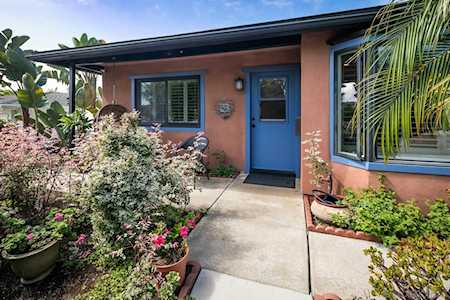 224 Coneflower St Encinitas, CA 92024