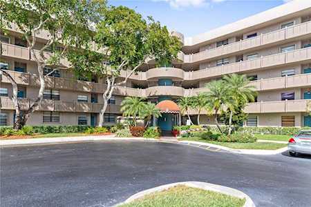 1001 Colony Point Cir #321 Pembroke Pines, FL 33026