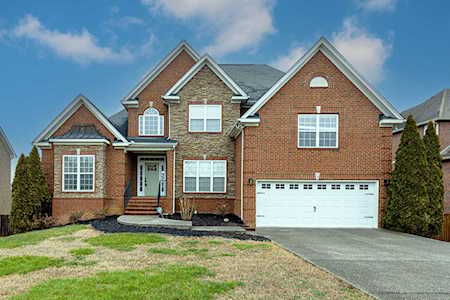 2027 Lincoln Rd Spring Hill, TN 37174