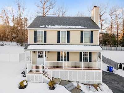 160 Heathrow Ave Manchester, NH 03104
