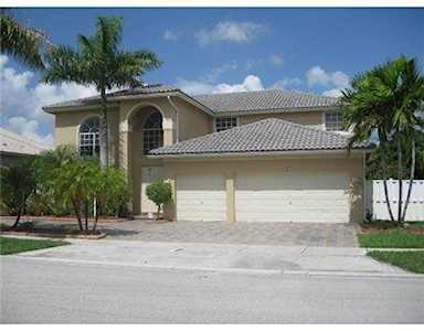 1902 NW 137 Th Terrace Pembroke Pines, FL 33028