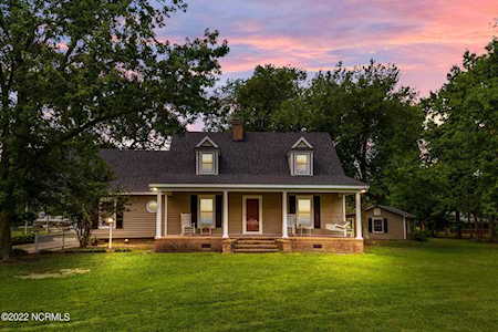 1130 Big Apple Farms Lane Williamston, NC 27892