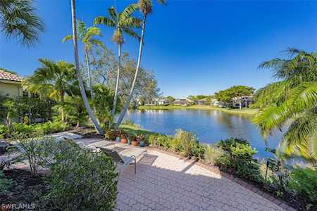 27584 Riverbank Dr Bonita Springs, FL 34134