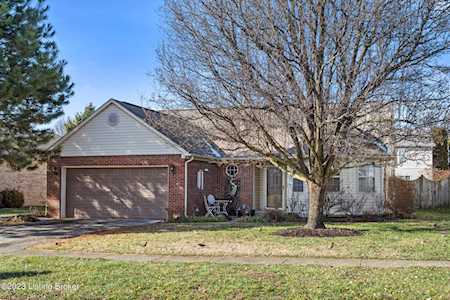 3216 Villanova Dr Louisville, KY 40220