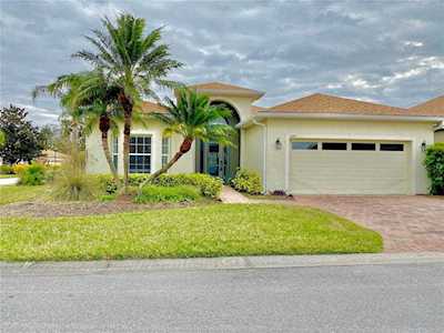 5301 Snead Dr Winter Haven, FL 33884