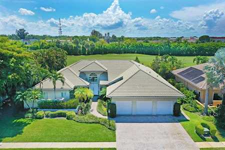 7876 Mandarin Drive Boca Raton, FL 33433