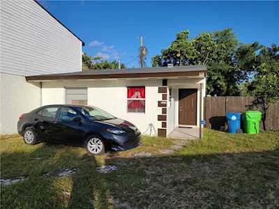 1470 NW 58th Ter Sunrise, FL 33313