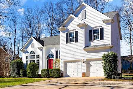 8930 Magnolia Estates Dr Cornelius, NC 28031