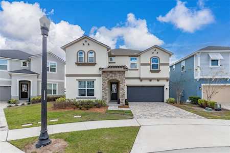 8904 Caroline Bay Ct Kissimmee, FL 34747