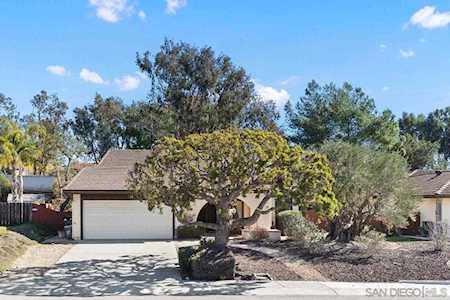 17751 Frondoso Dr San Diego, CA 92128