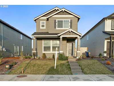 2284 Ben Brown DR Woodburn, OR 97071