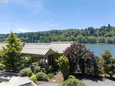 210 SE Spokane ST Portland, OR 97202