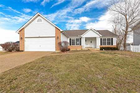 351 Balmoral Castle Dr Wentzville, MO 63385