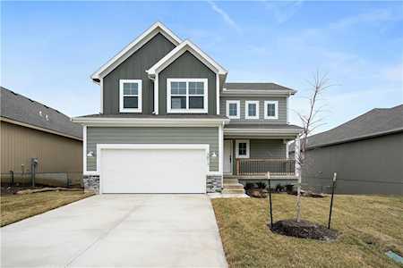 3813 SW Maryville Place Lee's Summit, MO 64082