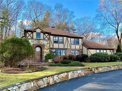 683 Greenville Rd North Smithfield, RI 02896