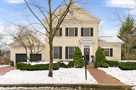 27 Pickett Place New Albany, OH 43054