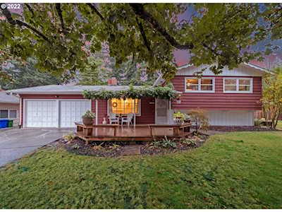 16500 NE Holladay ST Portland, OR 97230