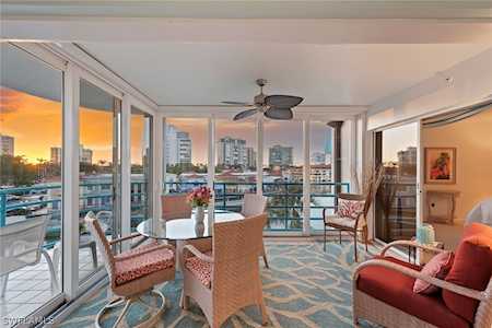 205 Park Shore Dr #4-444 Naples, FL 34103
