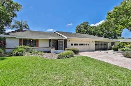 1422 Ingram Dr Sun City Center, FL 33573