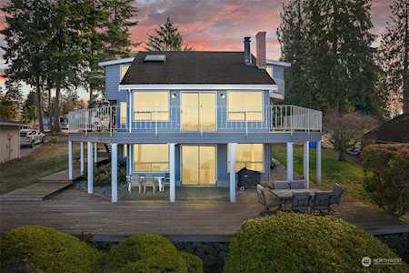 2608 208th Ave E Lake Tapps, WA 98391