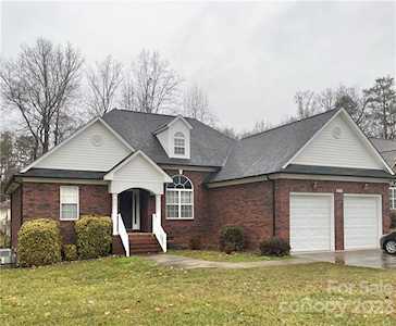 301 River Birch Circle Mooresville, NC 28115