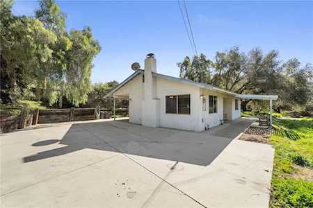 2001 Rainbow Valley Blvd Fallbrook, CA 92028