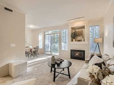 25235 SE Klahanie Blvd #C204 Sammamish, WA 98029