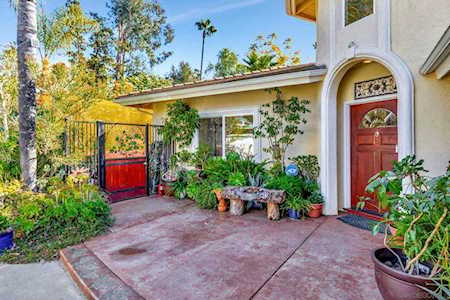 2557 La Serena Escondido, CA 92025