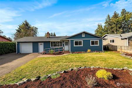 64 Ira Light St Steilacoom, WA 98388