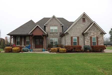 4381 Pretoria Run Murfreesboro, TN 37128