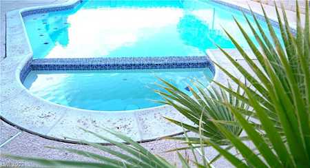 5534 Waltham Ln Las Vegas, NV 89122