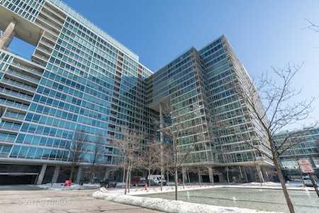 9715 Woods Dr #304 Skokie, IL 60077