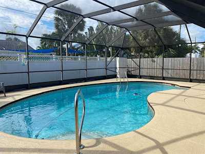 8082 SE Helen Terrace Hobe Sound, FL 33455