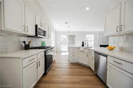 5509 Vansville Way Las Vegas, NV 89130